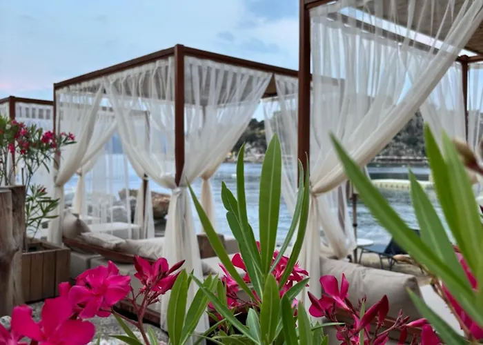 Z-villas Hotel *