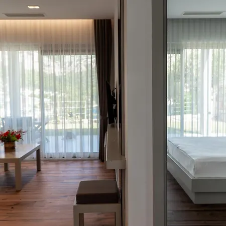 Z-villas Szálloda Turunc