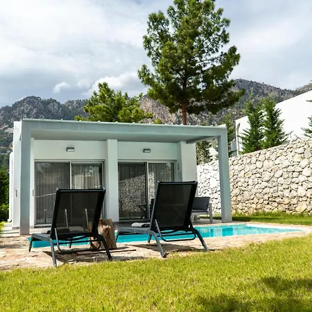 Z-villas Hotel *