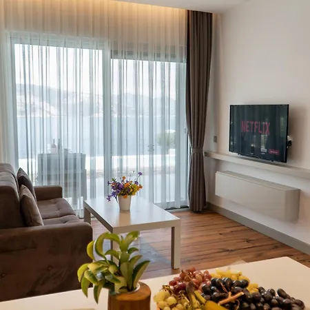 Z-villas * تورونشْ