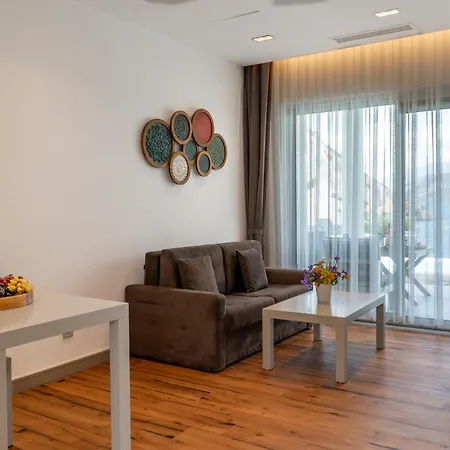 Z-villas Hotell Turunç